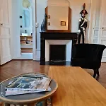 85 L Ideal , Quiet Charm In Apartment *