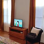 85 L Ideal , Quiet Charm In Apartment