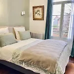 Apartment 85 L Ideal , Quiet Charm In