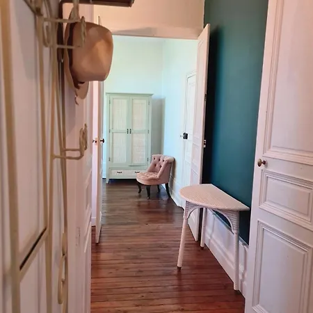 85 L Ideal , Quiet Charm In Apartment Tours