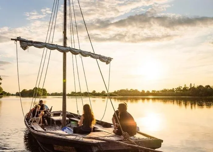 85 L Ideal , Quiet Charm In Lägenhet Tours