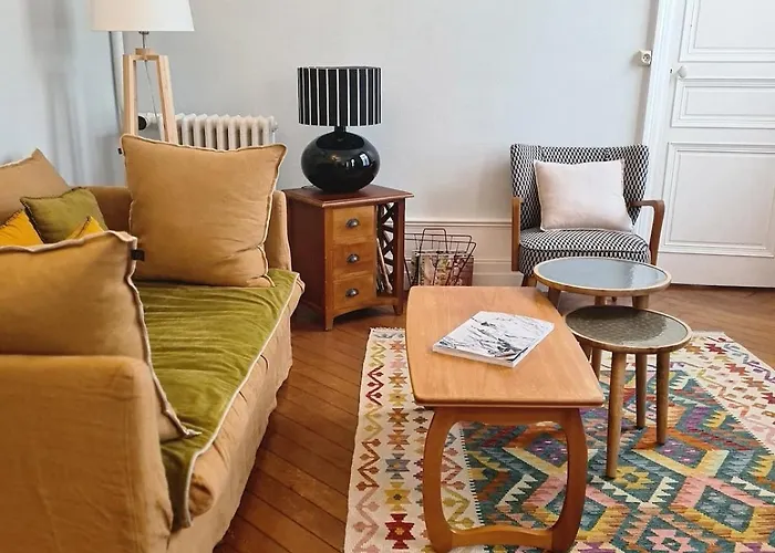 85 L Ideal , Quiet Charm In Lägenhet Tours