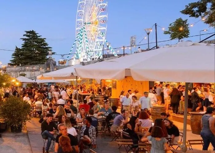 85 L Ideal , Quiet Charm In * Tours