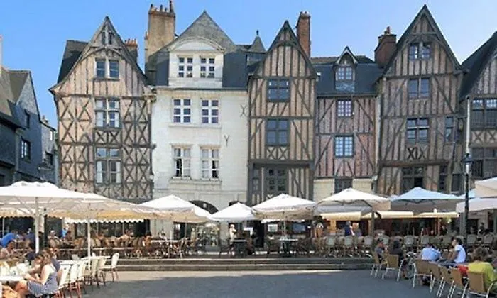 85 L Ideal , Quiet Charm In Lejlighed