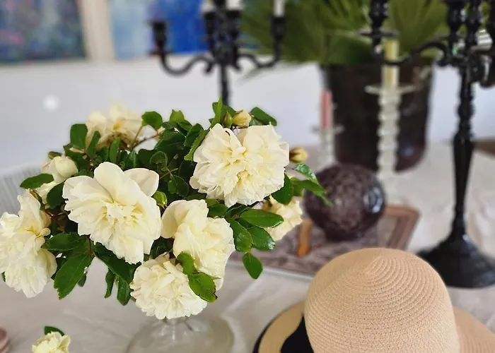 85 L Ideal , Quiet Charm In